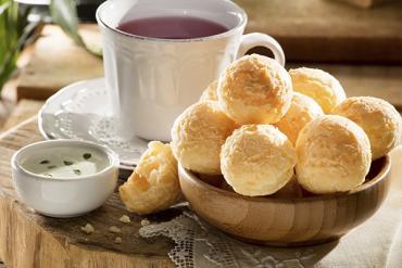Mini pão de queijo